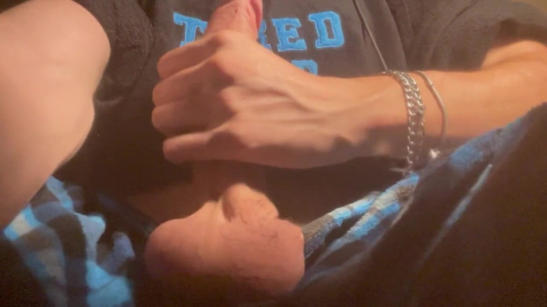 Colin Secore: 여자친구 사진을 보고 있었는데 제 성기가 갑자기 힘차게 일어났어요