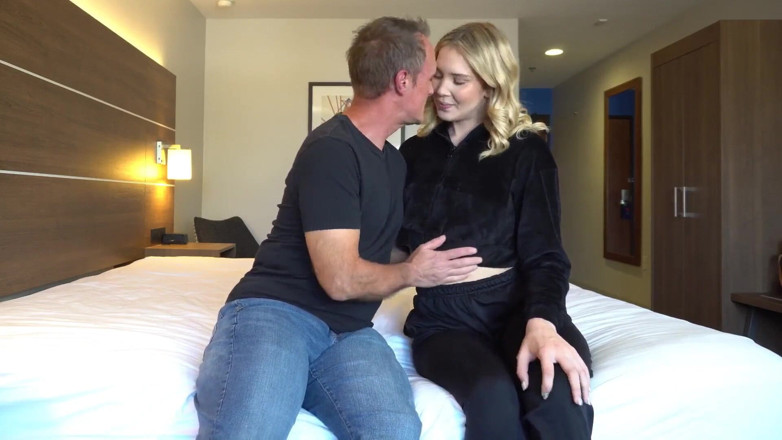 DCTrousersnake: Older Man Dctrousersnake Anal Fucks Sophia Sterling - Early Home Vid...