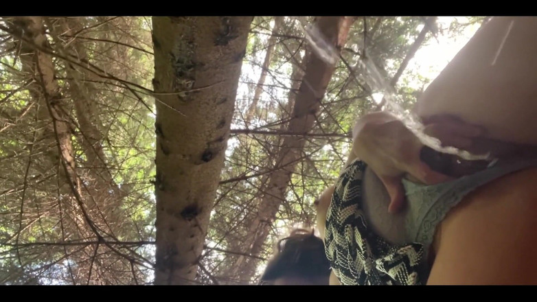 Crypto Mommy: Eu ando no parque e faço xixi bb, você me...