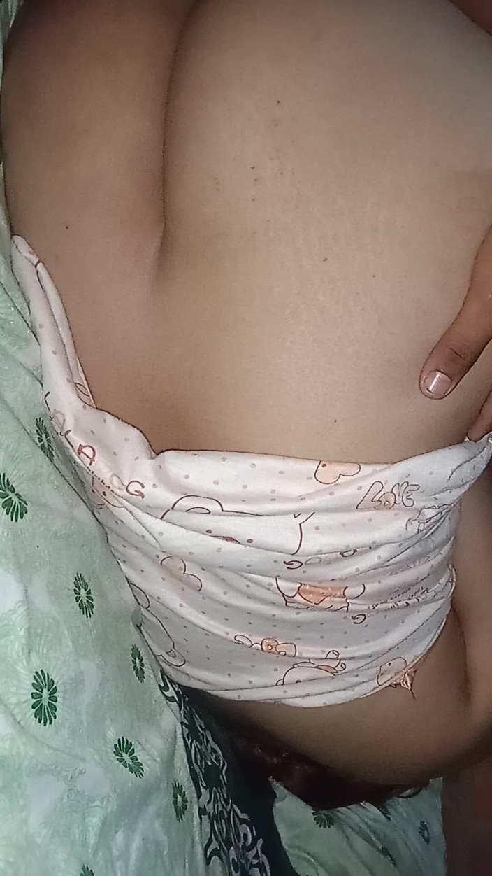 Eatrella j: 侧着的继阿姨