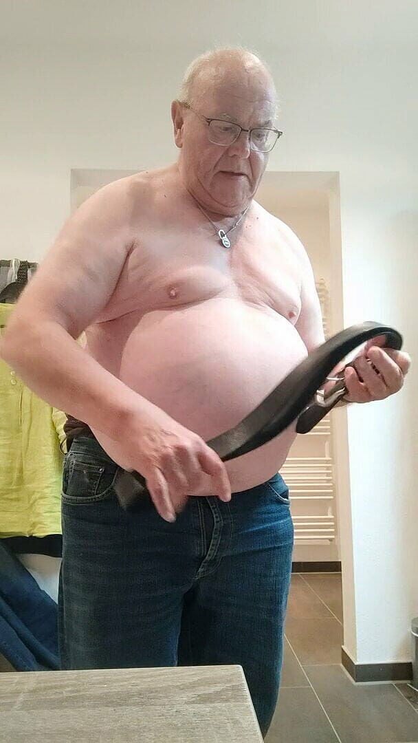 Karlchengeil: Abend mit dem gürtel