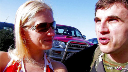 Full porn collection: Blondynka puszczalska milf uwodzi pasierba na wakacjach i zostaje zerżnięta...