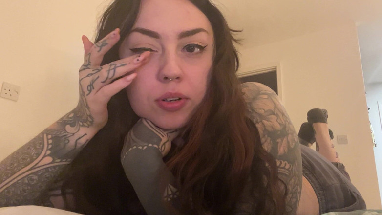 Miss Valentina: Can't Stop Yawning