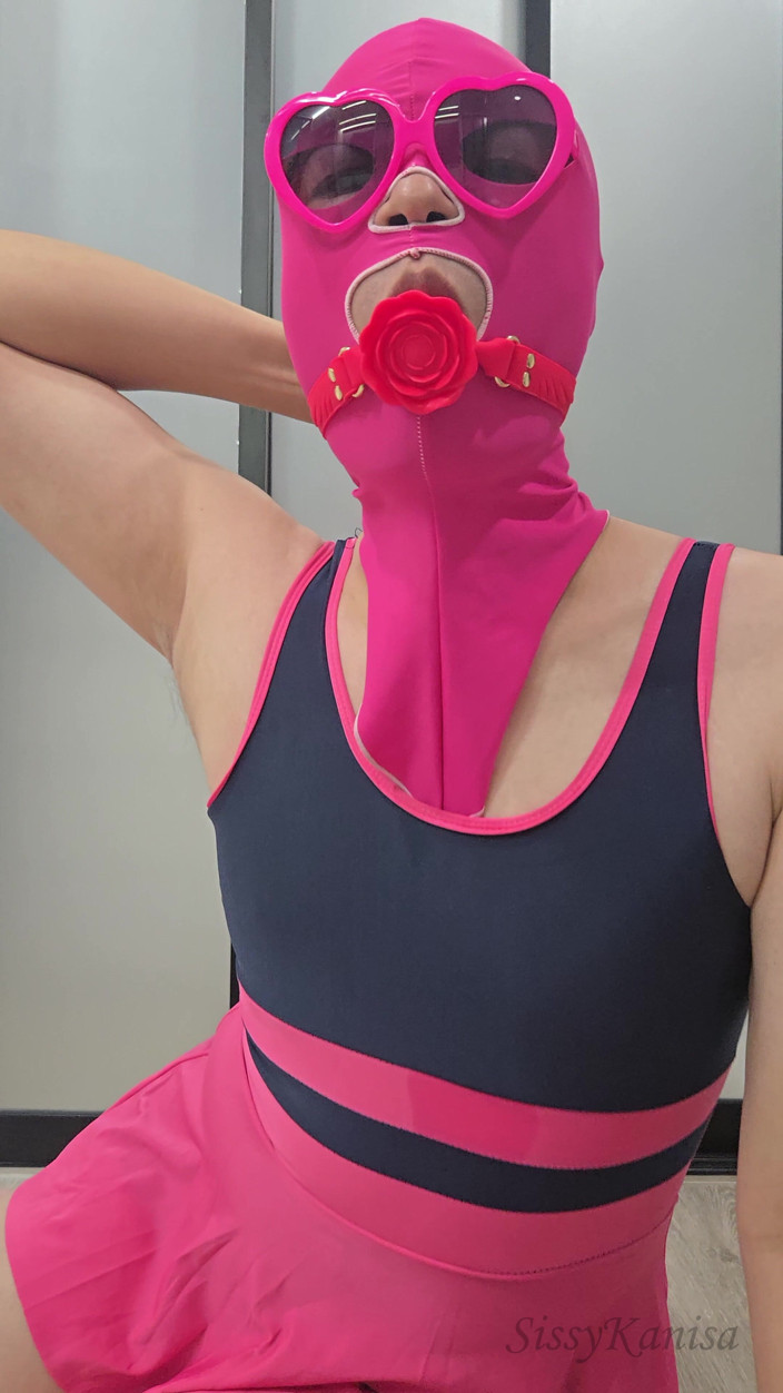 SissyKanisa: Sissy Kanisa Rose Mouth Gag Dildo Deep Throat