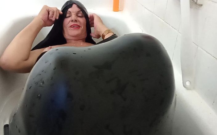 Lizzy Yum: Lizzy Yum VR360 + VR180 + SD junio 30 # 14 2024 fantasía masturbación bañándose coño...