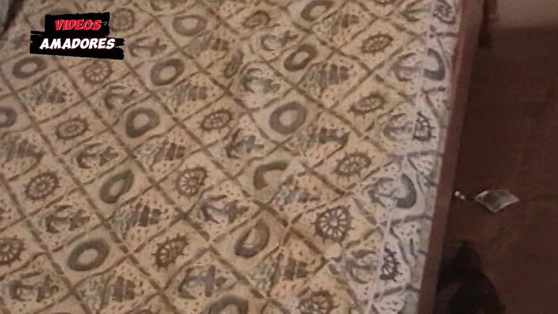 Amateurs videos: Zavolal jsem mladého muže, aby ošukal moji manželku