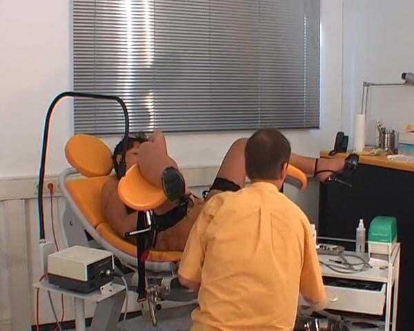Rubber & Clinic Studio - 1ATOYS: Sapık anal muayene rüyası