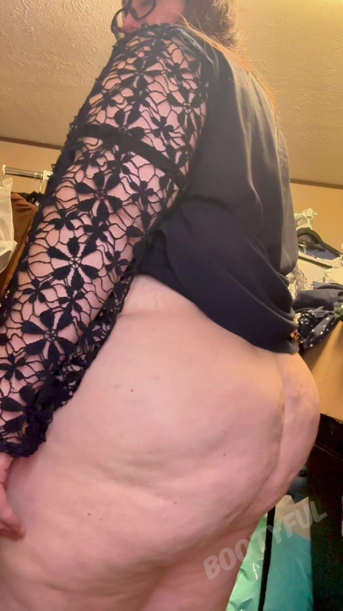 BellaBlast: Big Booty Gas Unleashed: Shaking Loose My Juicy Farts by...