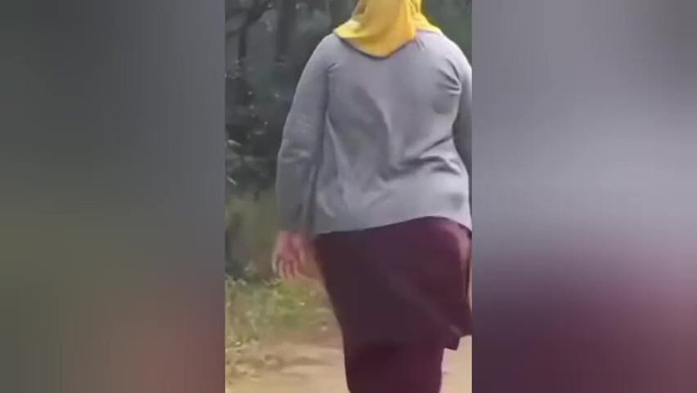 Abida sexy: Je baise secrètement ma belle-sœur à La Réunion avec une Pakistanaise