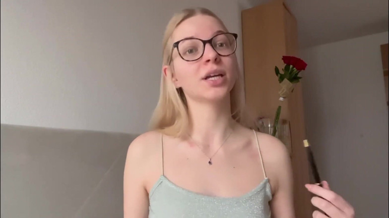 Goddess_Bella_Rae: Neden bu kadar çok yetişkin erkek itaatkar