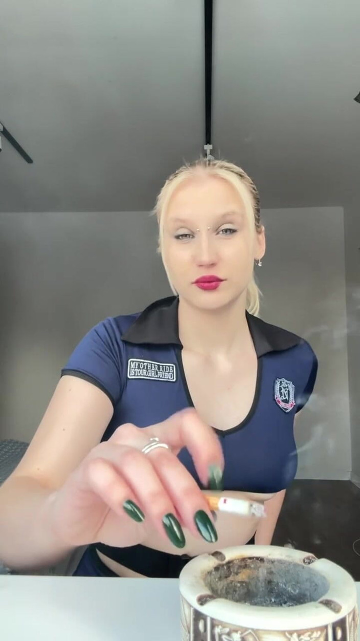 MertyXXX: Policegirl