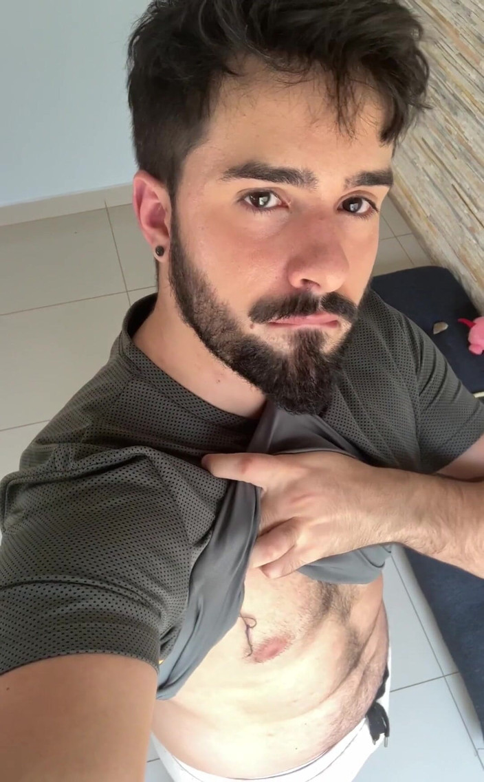 vincentandvitor: Šťastný nadržený pátek v noci!