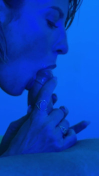 ASMR, pipe et caresse de la chatte