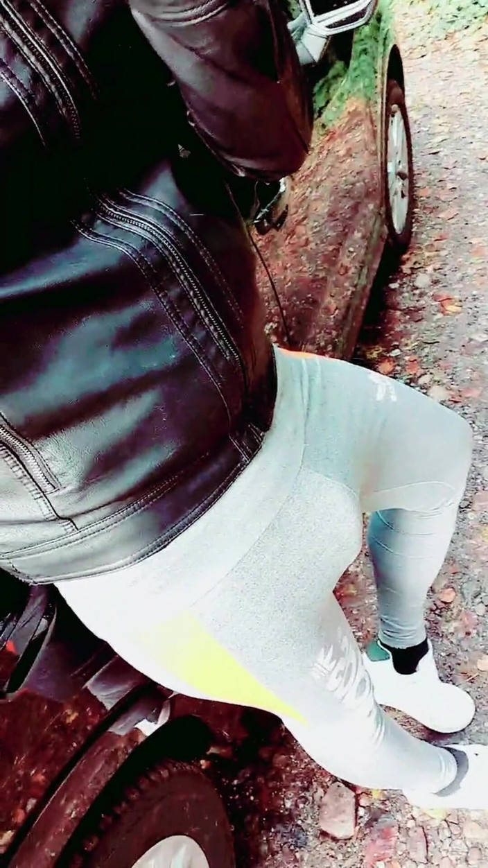 Slutboyben: Slutboyben Cam4 Sexy Cruising Laska na parkingu Schwerin B321