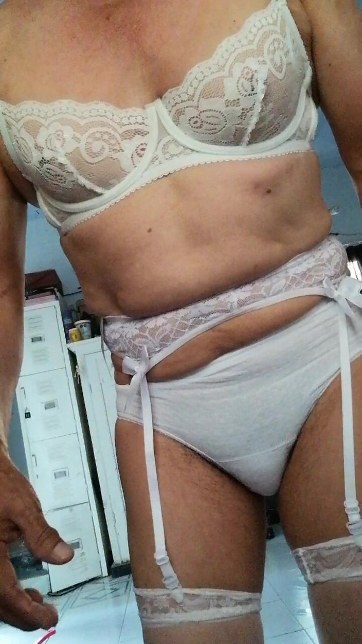 Marga9012: Această curvă poartă lenjerie