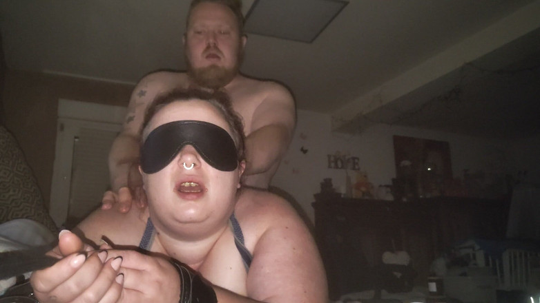 MarryDustin: Mă leagă și mă fute tare!