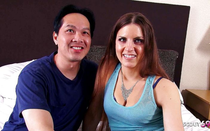 Full porn collection: Lieve magere tiener geneukt bij casting door Thaise mannen in...