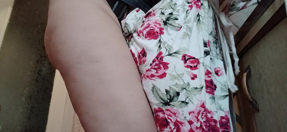 Lesbian-illusion: Kocası işteyken sahibem beni sikiyor