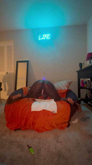 RJ Poppyoish: 隅っこで自分と遊んでいるのを見て、ハァハァ?やっぱり! 考えて濡れちゃう!