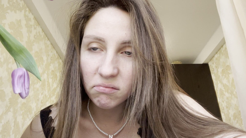 Hottie goddess: Spasmi profondi della tosse e vene trattenute