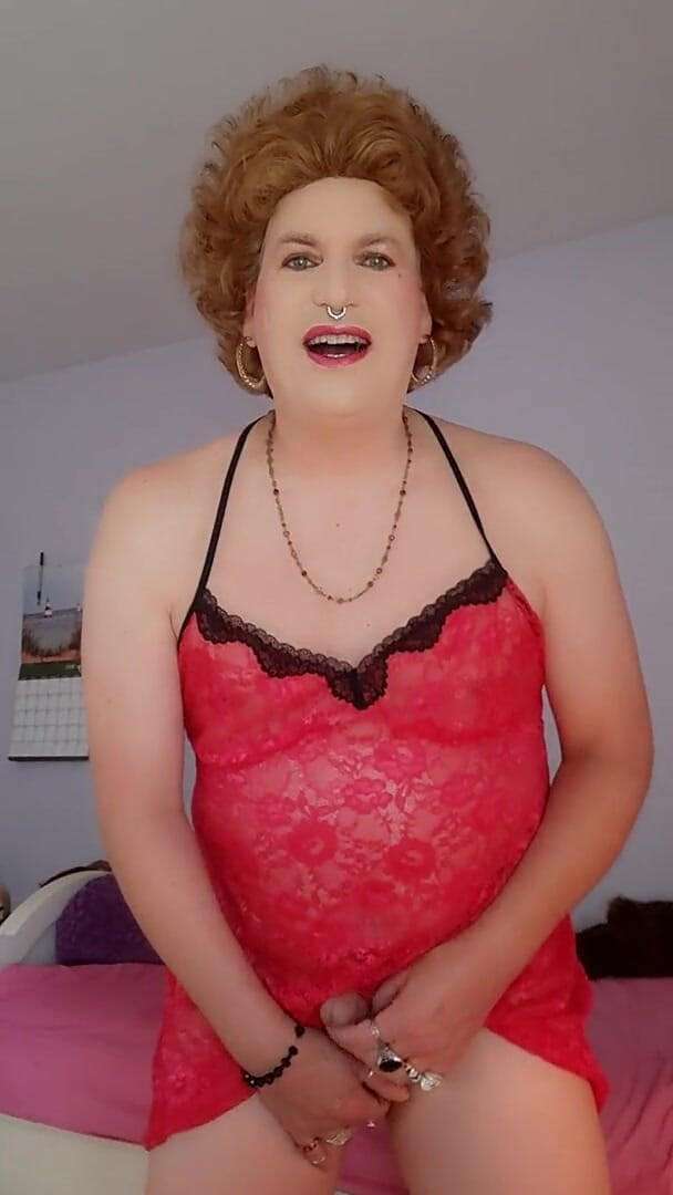 Victoria Lecherri: Aimeriez-vous jouer avec la chatte de ma belle-mère Vicki ?