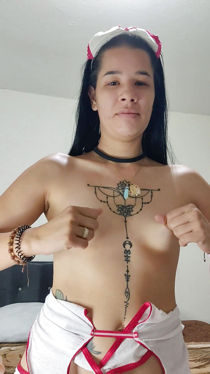 JANA studios: Sunt atât de sexy încât îmi fut corpul