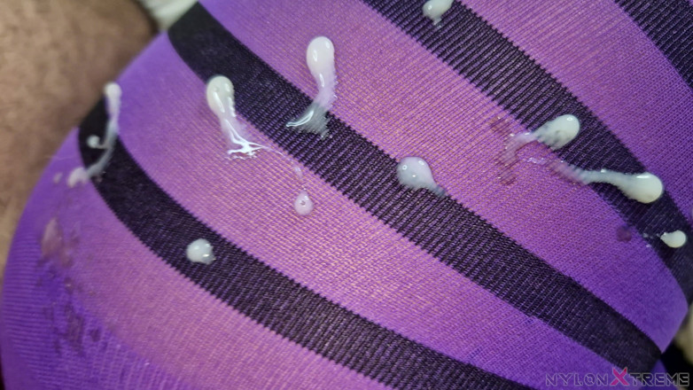 Nylon Xtreme: POV Julia Kate Purple i Czarny Nylon jebanie