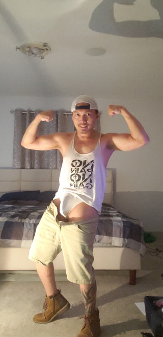 Bastian Kross: Sweatin', Flexin' innan dusch!