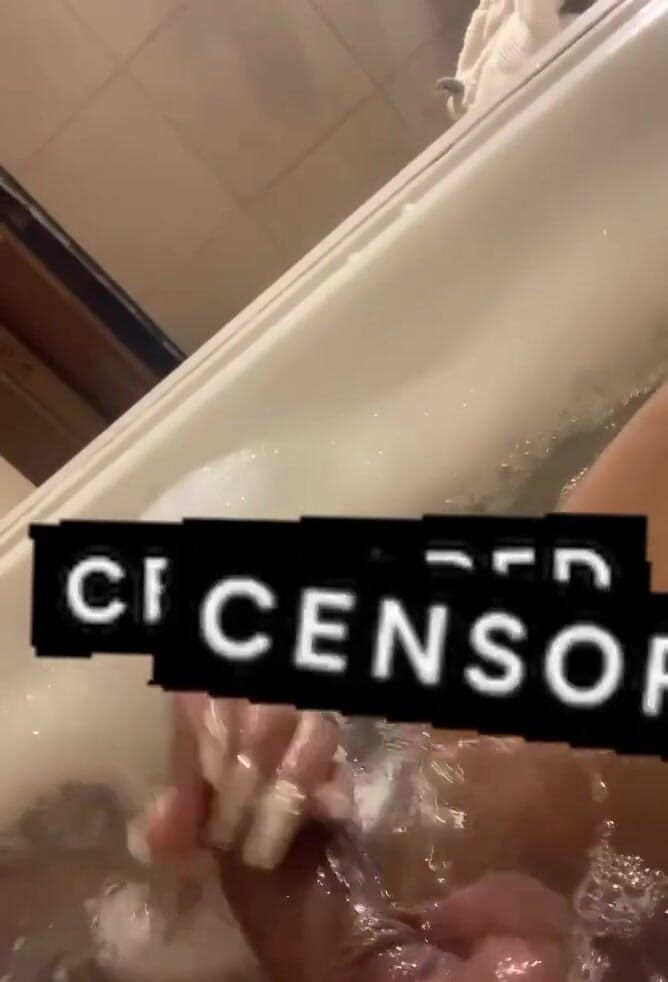 Nikki Montero: Mlíko, máš mléko?