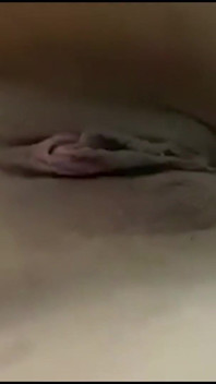 Colombian Latina Pisses Wet Fetish Fun
