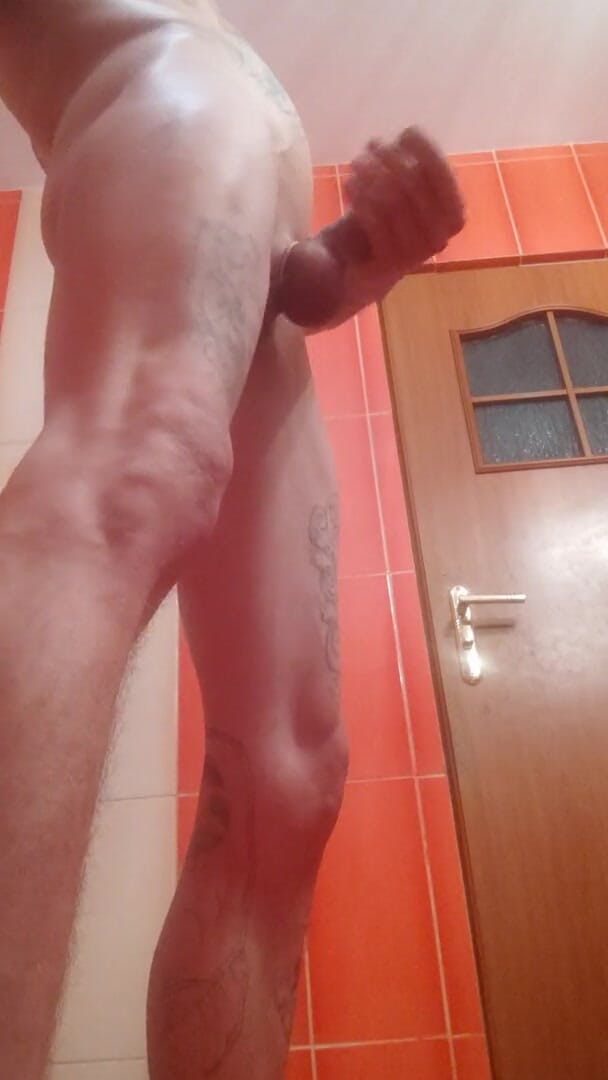 Hard big Tatooed cokk!: Handstand &amp; jerking - solo
