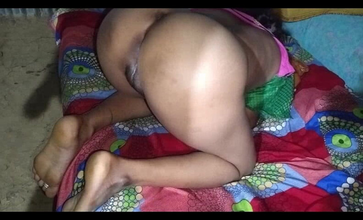 Kumari1996: Дезі сільський чоловік і дружина чудово відтрахалися