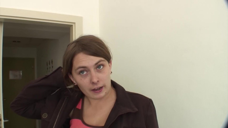 German amateur couples: Sexy Looking Babe From Germany Pleasing a Cock in POV...