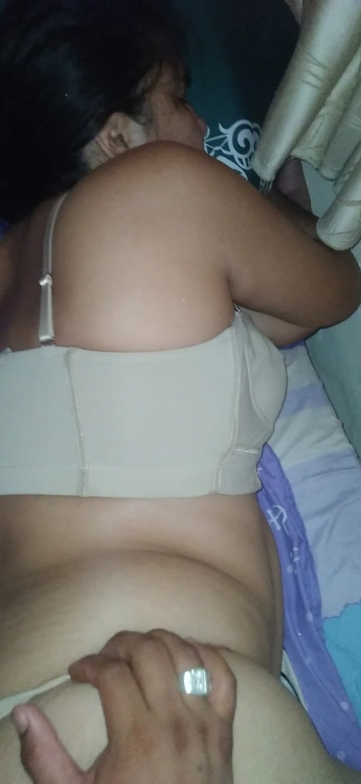 Eatrella j: Schleichendes ficken mit meiner stiefcousine