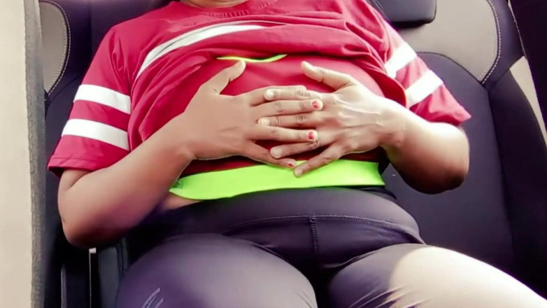 Your Arya: デシ・タクシードライバー