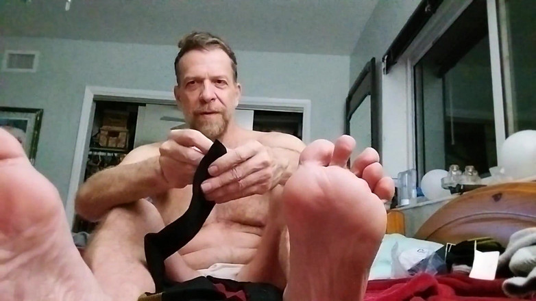 Hairyartist: Your Goldtoe Gift