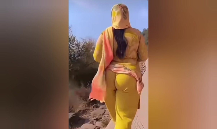 Abida pavreen: Gorąca ciocia uwodzi młodego chłopca pakistańskiego