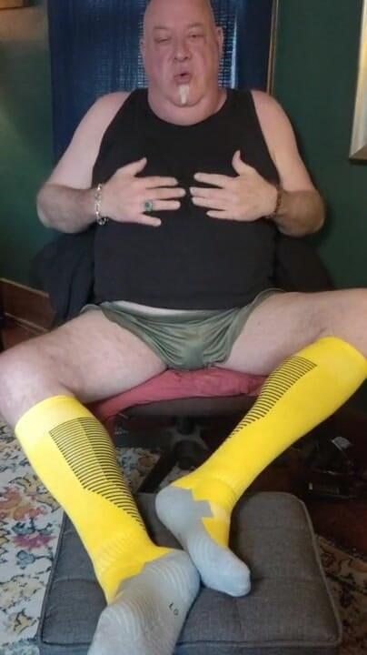 beardaddychub: Gozada na webcam para cliente!