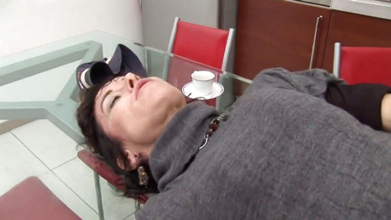 Ugly but HOT: 我操我继父的新女友