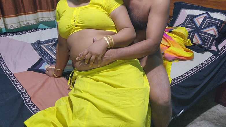 Akhi moni: Seksi garmin evli kadın kocasıyla evde seks yapıyor... bölüm 01