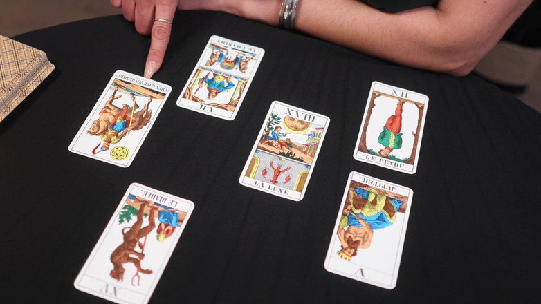 Countess diamond: Tarot lectură - ruinare
