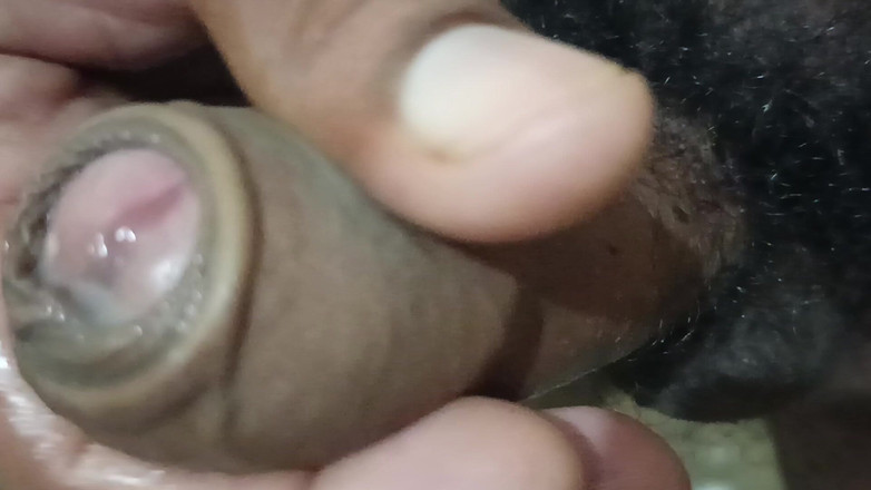 Roham: Videoclip sexy viral cu masturbare tânără