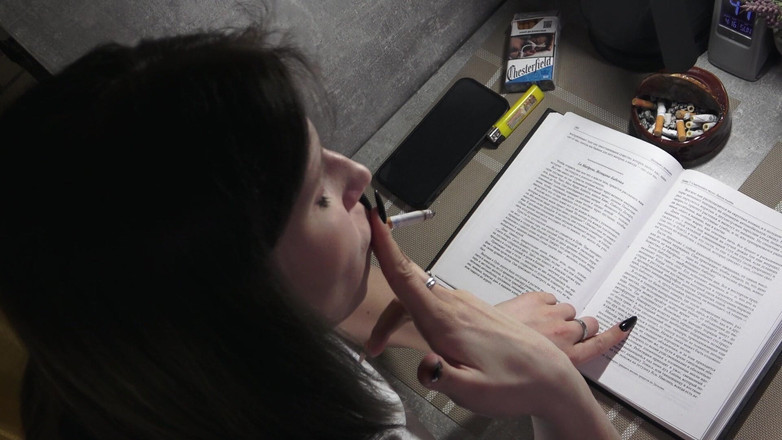 MertyXXX: 내 팬티 스타킹을 입고 오줌을 싸고 참을 수 없었어