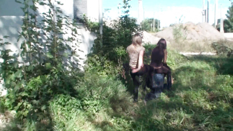 Femdom Austria: Let's Pet Play Outside