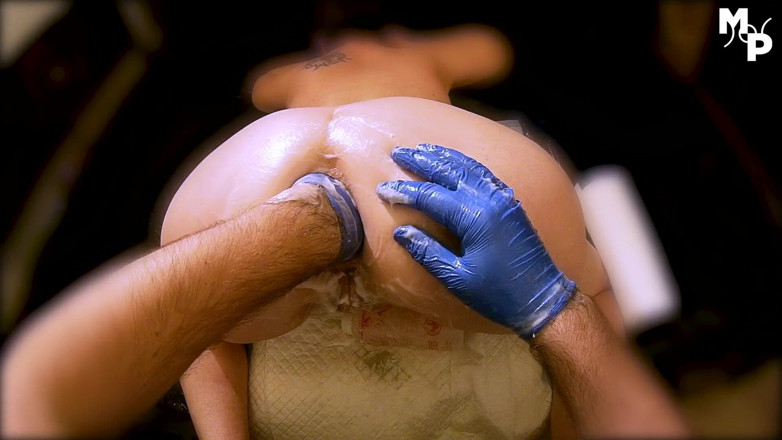 Marcus Pollack: I gape her butthole