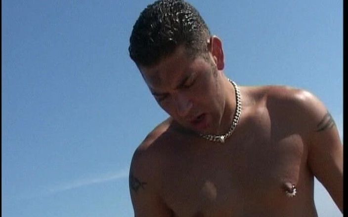 Dark Holes: Paradis italien sexy 4