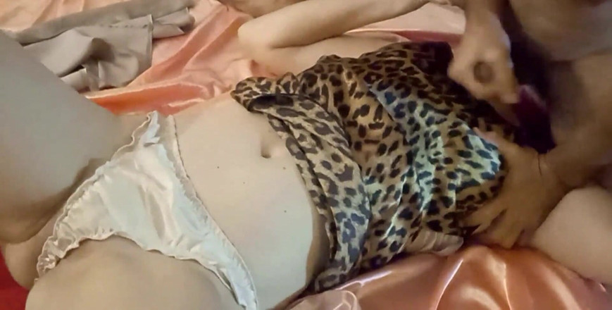 Sexy O2: 1294 (03) - Si jalang putih, thong dan korset, seluar spandeks, kasut...