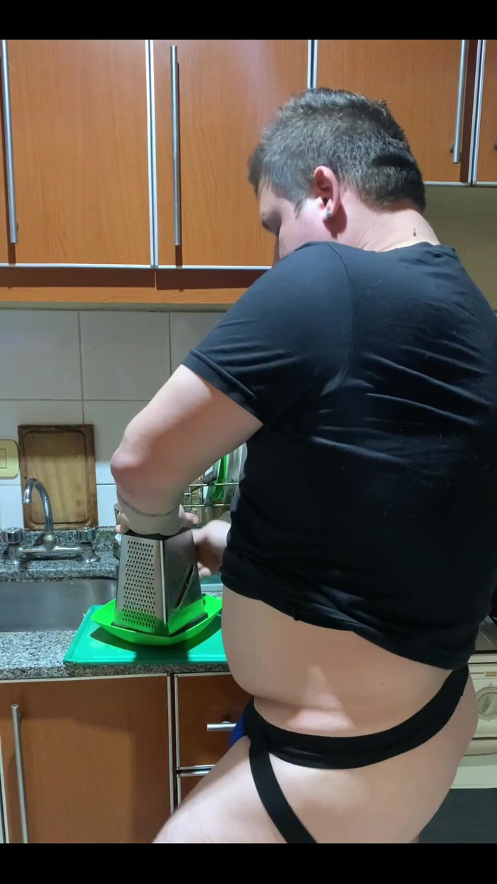 Wrongskiy: I like to cook and to cum