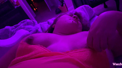 Namora Minx: アジアBBW遊びとともに彼女の滑り