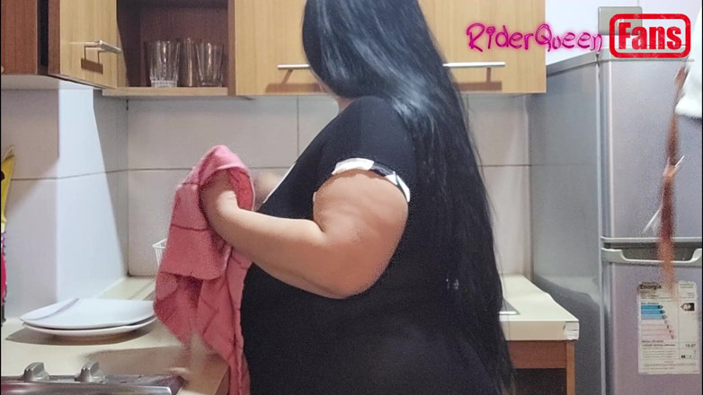 Riderqueen: Videa pro fanoušky; Riderqueen fantazie s nevlastní matou terapeutkou